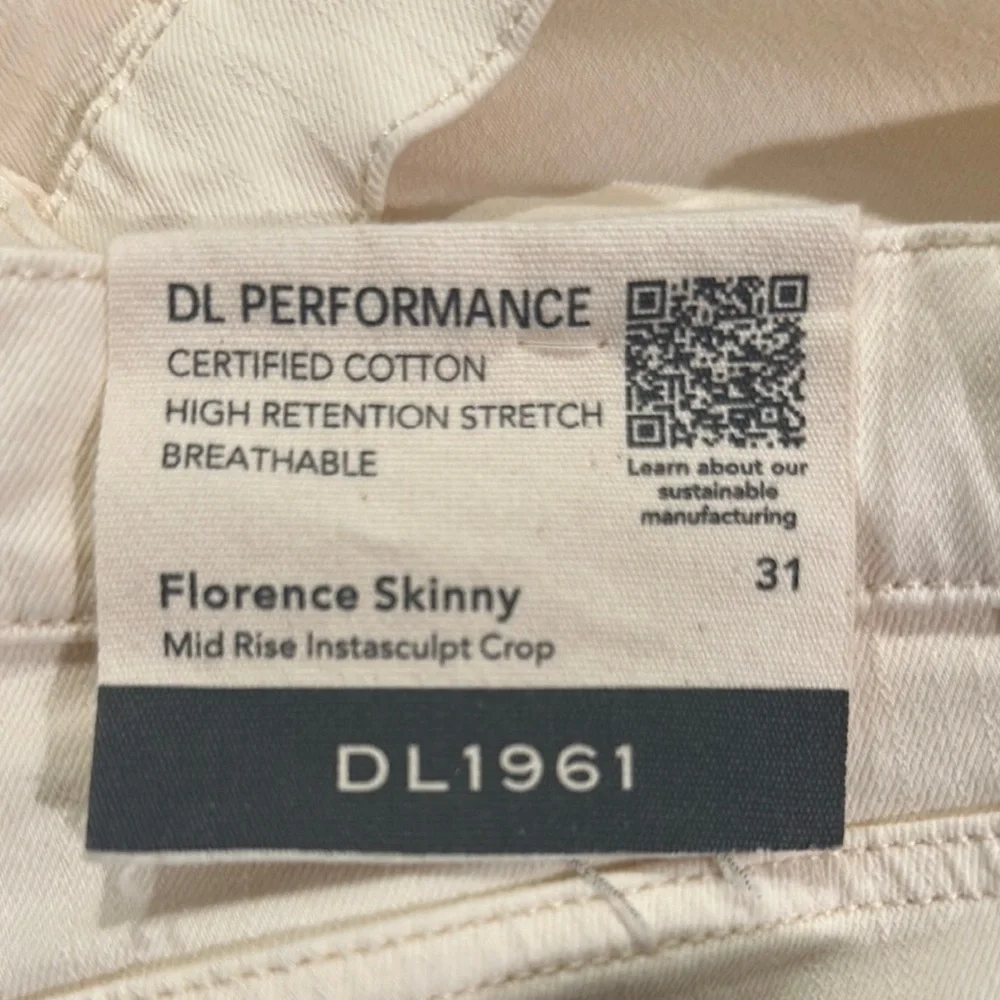 DL performance Women's Cream Jeans